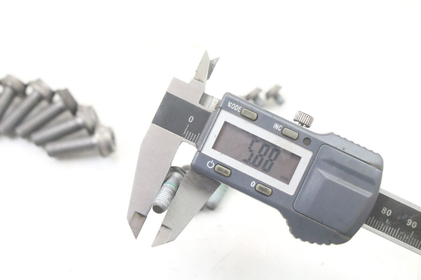 photo de TORNILLO DEL DISCO DE FRENO BMW S RR ABS S1000RR 1000 (2015 - 2018) - Detalles de los puntos de fijación