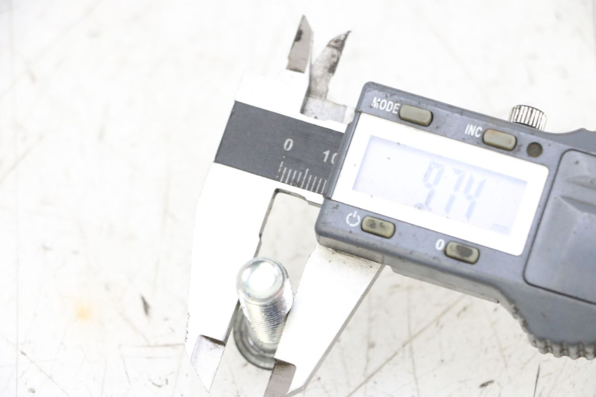 photo de TORNILLO DEL DISCO DE FRENO MBK BOOSTER SPIRIT NAKED 50 (2004 - 2017) - Detalle de la pieza