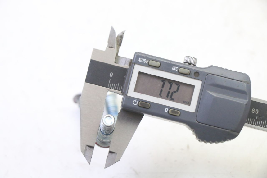 photo de TORNILLO DEL DISCO DE FRENO MOTRON BREEZY 4T 50 (2021 - 2025) - Primer plano técnico