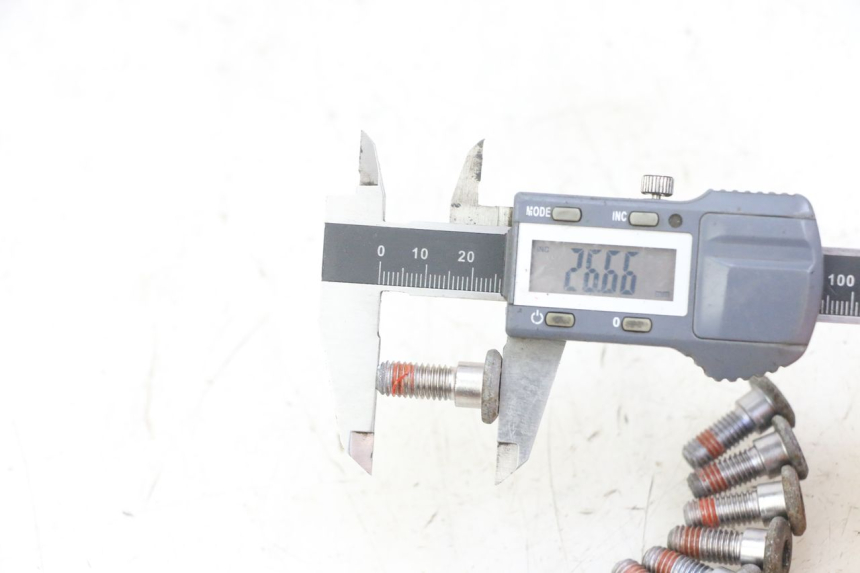 photo de TORNILLO DEL DISCO DE FRENO HONDA CBF 500 (2004 - 2007) - Detalle de la pieza