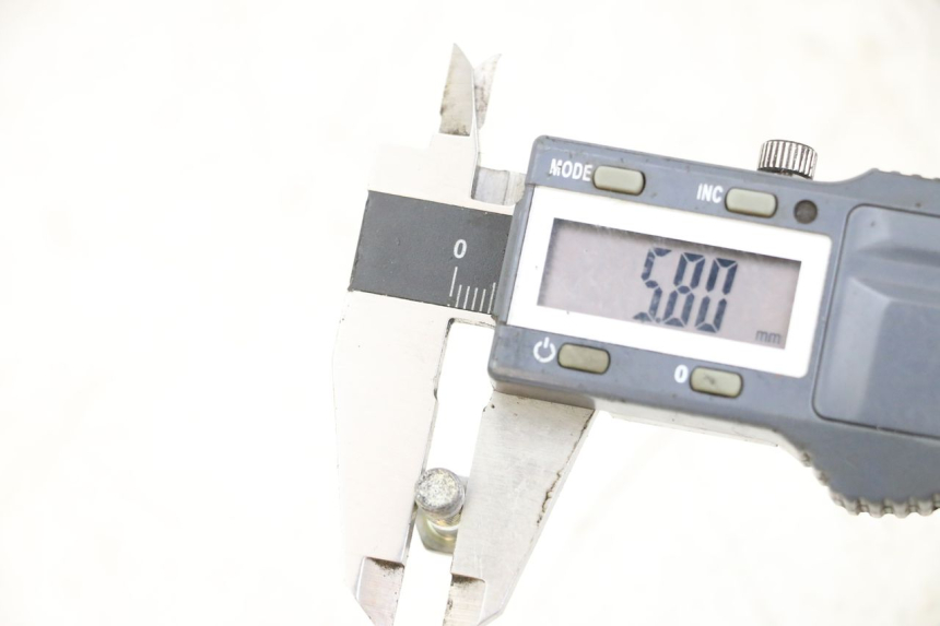 photo de TORNILLO DEL DISCO DE FRENO HONDA CRF R 250 (2020 - 2021) - Zoom estado de uso