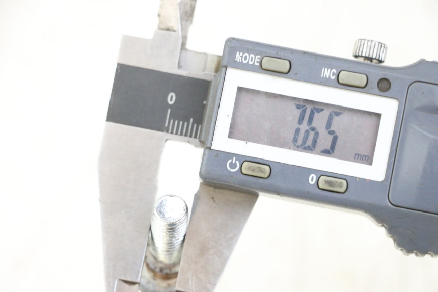 photo de TORNILLO DEL DISCO DE FRENO EUROCKA RETRO 50 (2007 - 2014) - Otra perspectiva