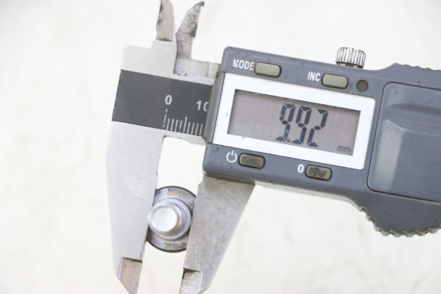 photo de TORNILLO DEL DISCO DE FRENO HONDA FES S-WING SWING ABS 125 (2007 - 2015) - Detalle de la pieza