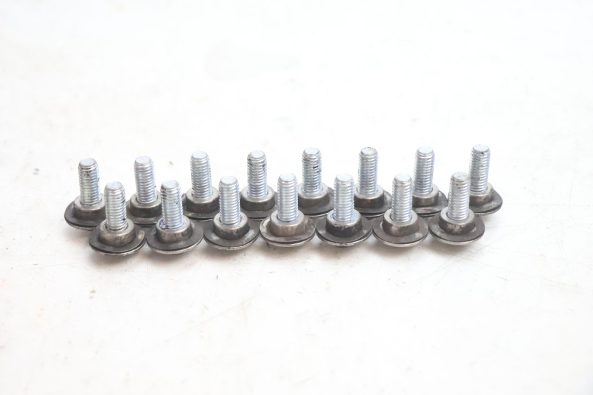 photo de TORNILLO DEL DISCO DE FRENO GILERA GP 800 (2007 - 2013) - Detalle de la pieza
