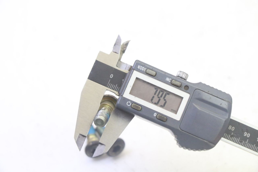 photo de TORNILLO DEL DISCO DE FRENO DAELIM HISTORY 125 (2001 - 2002) - Zoom estado de uso