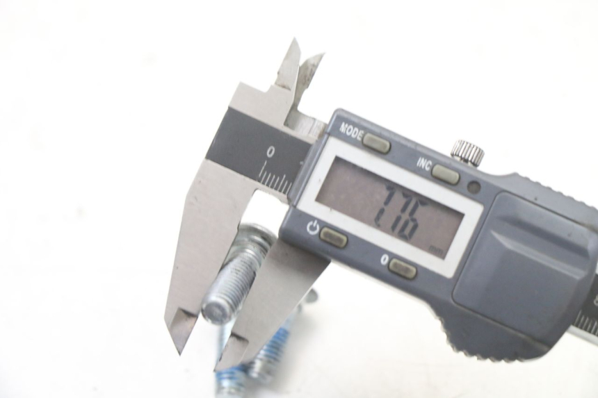 photo de TORNILLO DEL DISCO DE FRENO JM MOTORS MIA 50 (2017 - 2020) - Primer plano técnico