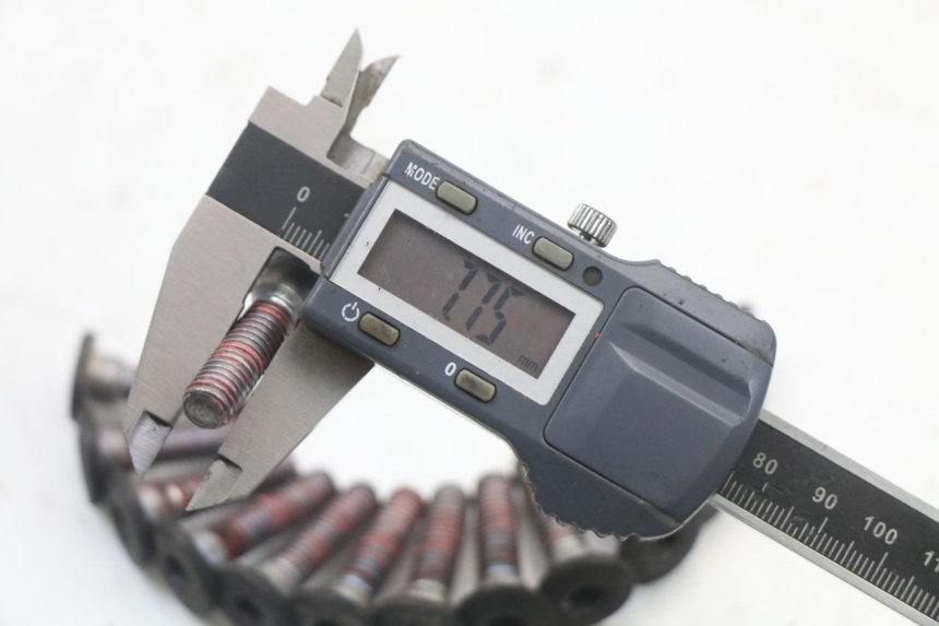 photo de TORNILLO DEL DISCO DE FRENO KAWASAKI ZR7 ZR-7 S 750 (1999 - 2004) - Otra perspectiva