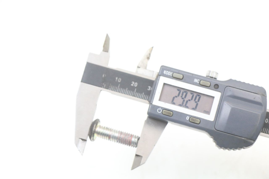 photo de TORNILLO DEL DISCO DE FRENO PEUGEOT KISBEE 2T 50 (2018 - 2022) - Otra perspectiva