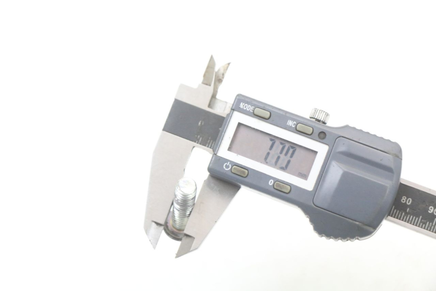 photo de TORNILLO DEL DISCO DE FRENO PEUGEOT KISBEE 2T 50 (2018 - 2022) - Primer plano técnico