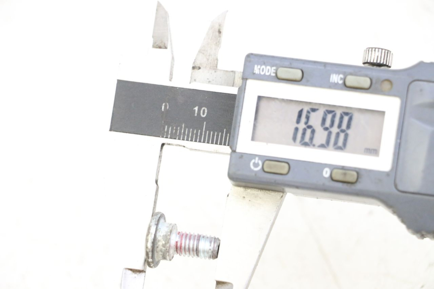 photo de TORNILLO DEL DISCO DE FRENO KAWASAKI KX 85 (2014 - 2021) - Zoom estado de uso