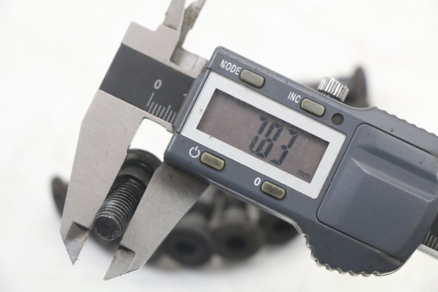 photo de TORNILLO DEL DISCO DE FRENO KYMCO X-TOWN XTOWN 125 (2016 - 2021) - Otra perspectiva