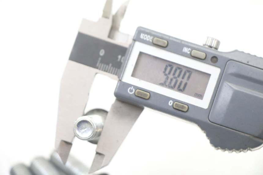 photo de TORNILLO DEL DISCO DE FRENO MBK BOOSTER NEXT GENERATION 50 (1995 - 1998) - Primer plano técnico