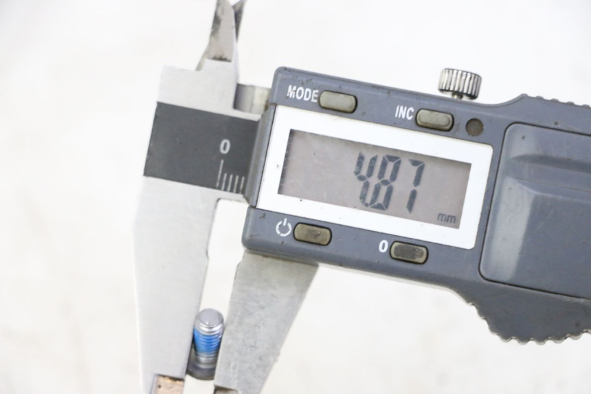 photo de TORNILLO DEL DISCO DE FRENO XIAOMI MI PRO 2 1 - Zoom estado de uso