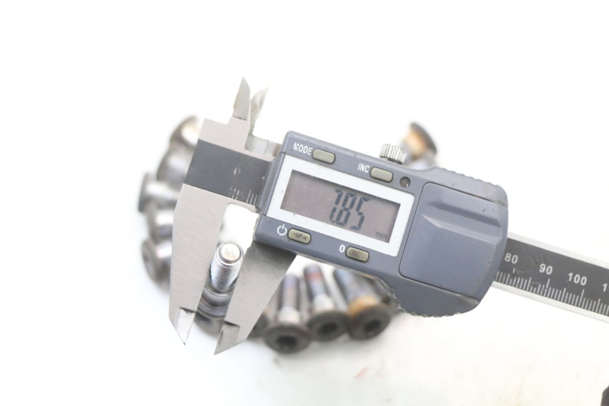 photo de DISCO DE FRENO HONDA NTV DEAUVILLE 650 (1998 - 2001) - Primer plano técnico