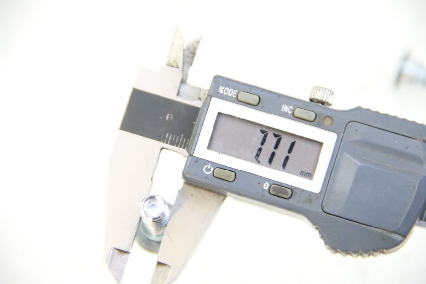 photo de TORNILLO DEL DISCO DE FRENO JM MOTORS OLDIES 4T 50 (2010 - 2020) - Zoom estado de uso