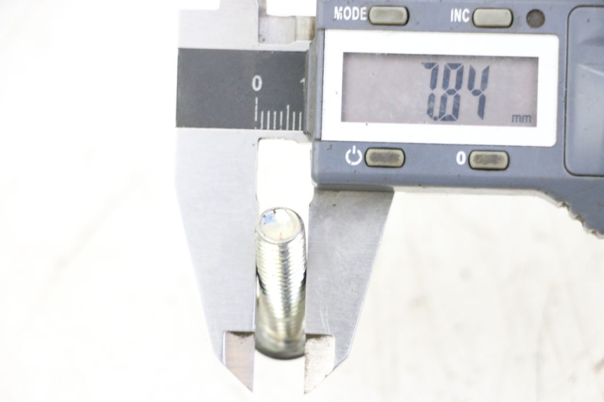 photo de TORNILLO DEL DISCO DE FRENO PEUGEOT SATELIS 125 (2013 - 2018) - Zoom estado de uso