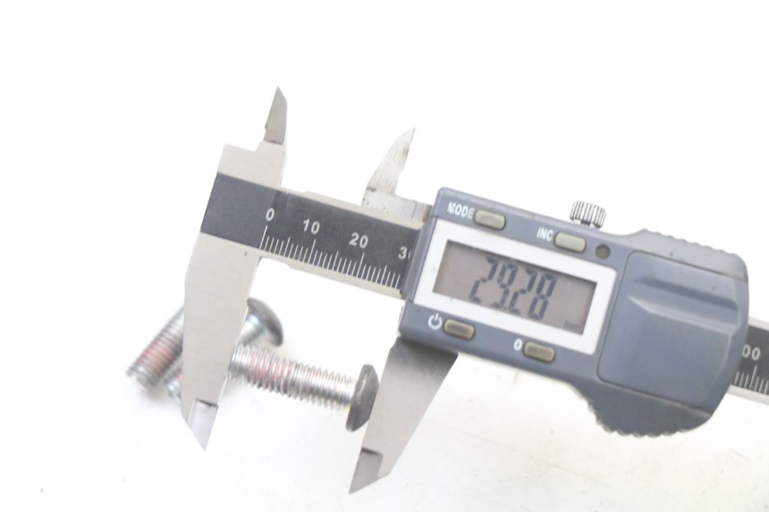 photo de TORNILLO DEL DISCO DE FRENO PEUGEOT STREETZONE I 2T 50 (2018 - 2020) - Otra perspectiva