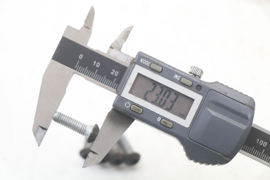 photo de TORNILLO DEL DISCO DE FRENO PIAGGIO NEW TYPHOON 50 (2010 - 2017) - Otra perspectiva