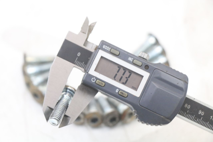 photo de TORNILLO DEL DISCO DE FRENO REGAL RAPTOR RAXTER 2 125 (2007 - 2015) - Otra perspectiva