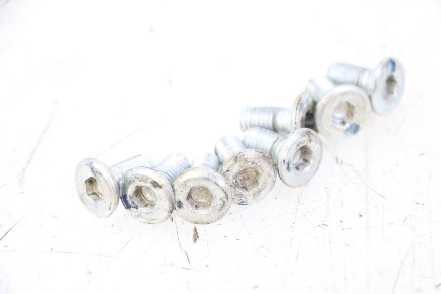 photo de TORNILLO DEL DISCO DE FRENO APOLLO RFZ 125 - Otra perspectiva