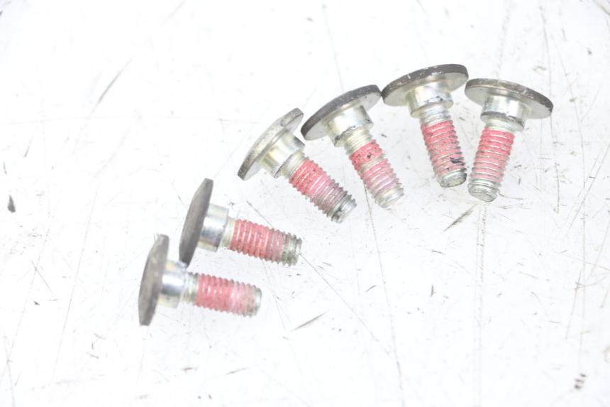 photo de TORNILLO DEL DISCO DE FRENO ROYAL ENFIELD HYMALAYAN 410 (2016 - 2023) - Detalles de los puntos de fijación