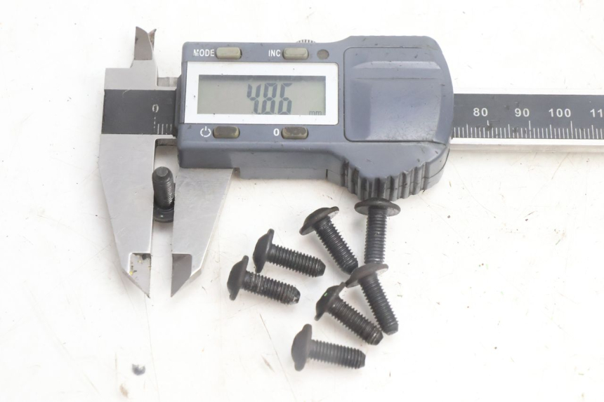 photo de TORNILLO DEL DISCO DE FRENO PEUGEOT SATELIS 125 (2013 - 2018) - Zoom estado de uso