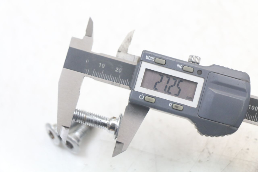 photo de DISCO DE FRENO DERBI SENDA SM X-TREME 50 (2006 - 2010) - Primer plano técnico