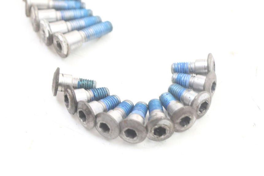 photo de TORNILLO DEL DISCO DE FRENO SUZUKI GSX F GSXF 650 (2007 - 2015) - Estado de la superficie y material