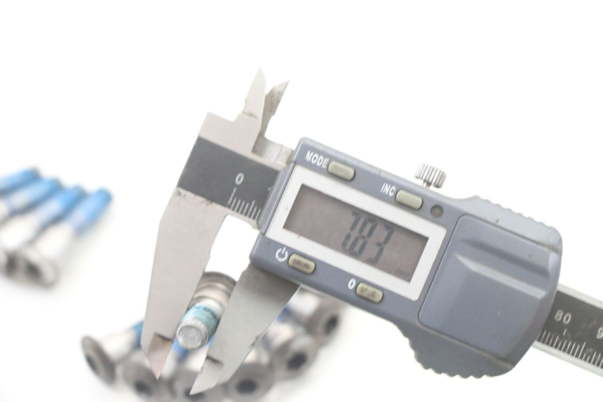 photo de TORNILLO DEL DISCO DE FRENO SUZUKI GSX F GSXF 650 (2007 - 2015) - Marcados y referencias originales