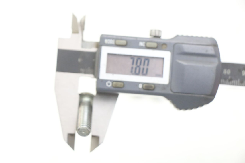 photo de TORNILLO DEL DISCO DE FRENO PEUGEOT VIVACITY 125 (2010 - 2017) - Primer plano técnico