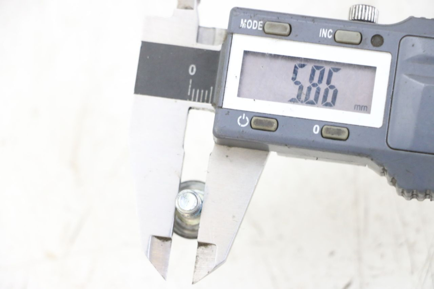 photo de TORNILLO DEL DISCO DE FRENO YAMAHA X-MAX XMAX ABS 250 (2010 - 2012) - Zoom estado de uso