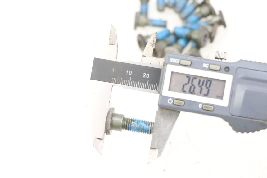 photo de TORNILLO DEL DISCO DE FRENO KYMCO XCITING 250 (2006 - 2009) - Zoom estado de uso