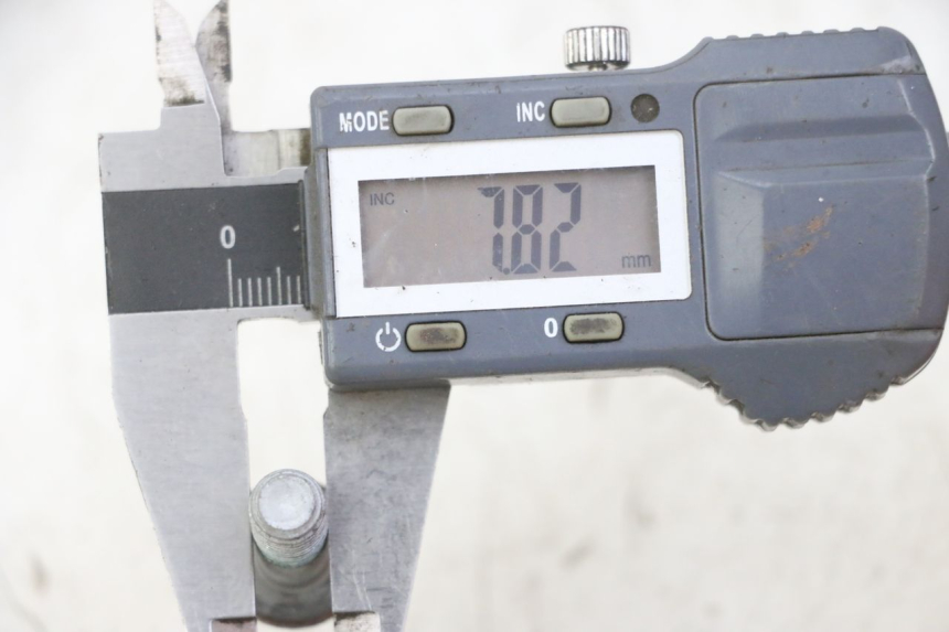 photo de TORNILLO DEL DISCO DE FRENO YAMAHA XJ6 ABS 600 (2008 - 2016) - Detalles de los puntos de fijación