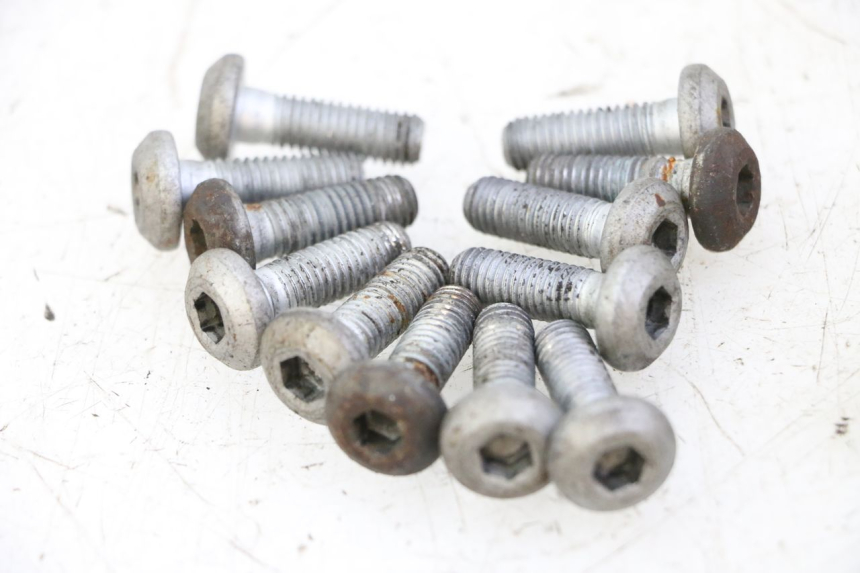 photo de TORNILLO DEL DISCO DE FRENO YAMAHA XJN DIVERSION 600 (2000 - 2003) - Primer plano técnico