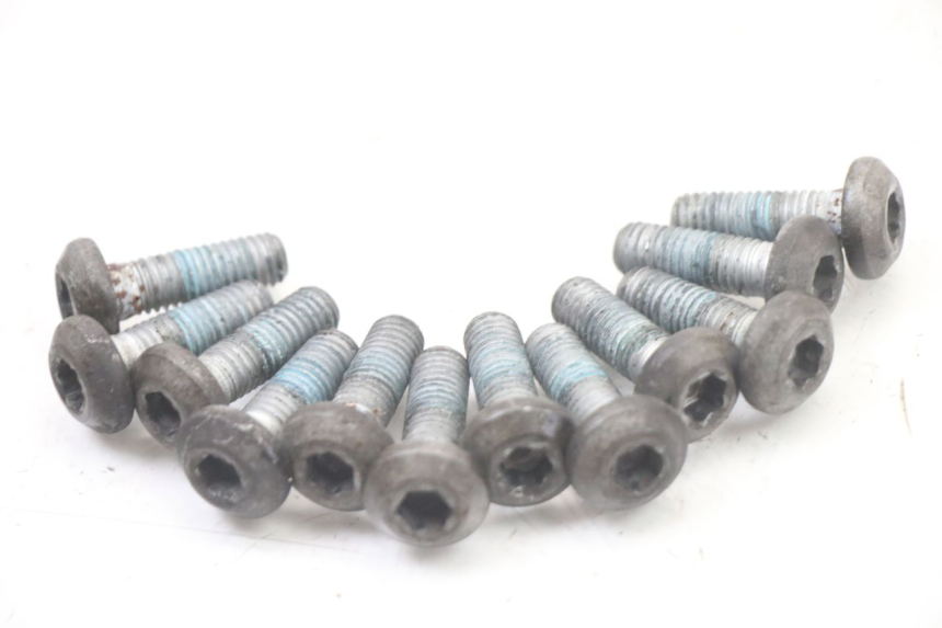 photo de TORNILLO DEL DISCO DE FRENO YAMAHA FZS FAZER 600 (2001 - 2003) - Detalle de la pieza