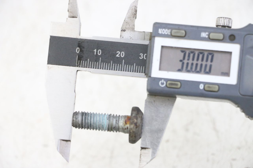 photo de TORNILLO DEL DISCO DE FRENO YAMAHA FZS FAZER 600 (2001 - 2003) - Detalle de la pieza