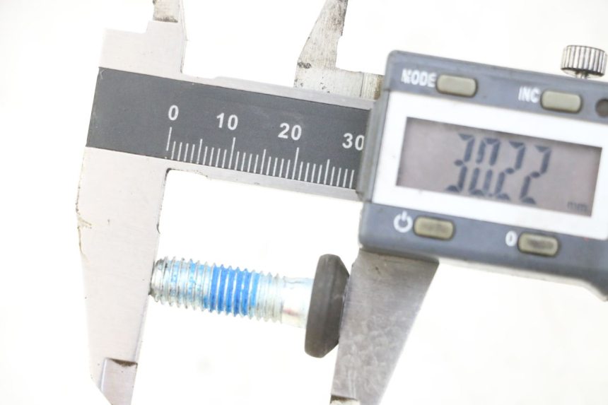 photo de TORNILLO DEL DISCO DE FRENO YAMAHA NEOS NEO'S 4T 50 (2008 - 2016) - Zoom estado de uso