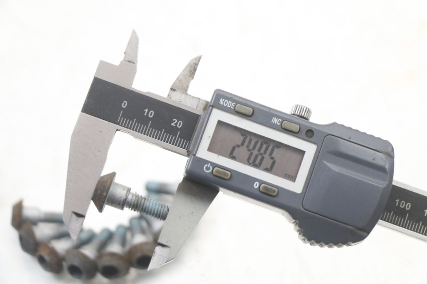 photo de TORNILLO DEL DISCO DE FRENO YAMAHA XJ6 ABS 600 (2008 - 2016) - Detalles de los puntos de fijación