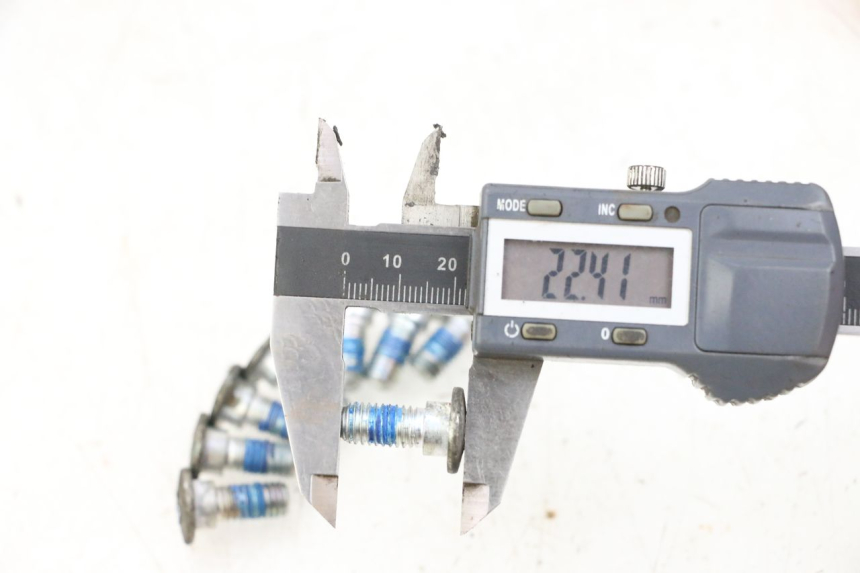 photo de TORNILLO DEL DISCO DE FRENO YAMAHA YFM R RAPTOR 250 (2008 - 2014) - Zoom estado de uso