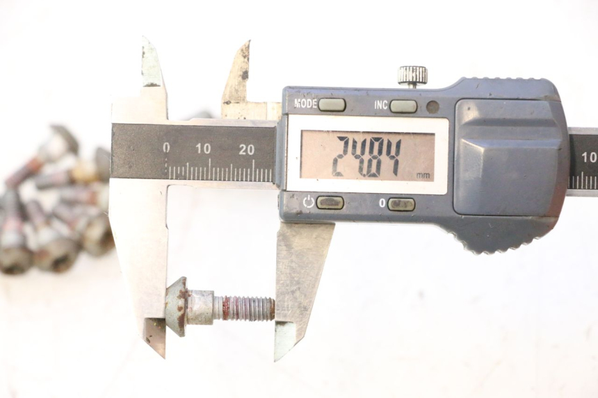 photo de TORNILLO DEL DISCO DE FRENO YAMAHA YZF R6 600 (2008 - 2009) - Estado de la superficie y material
